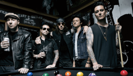 Avenged Sevenfold mit Premium Guitar Hero Live Show